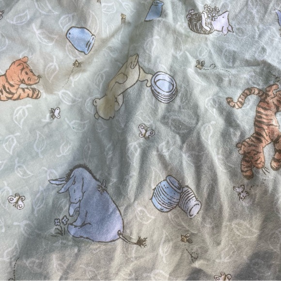 Classic Pooh fitted sheet for crib Tigger Eeyore Pooh Winnie the Pooh Disney - Picture 1 of 4